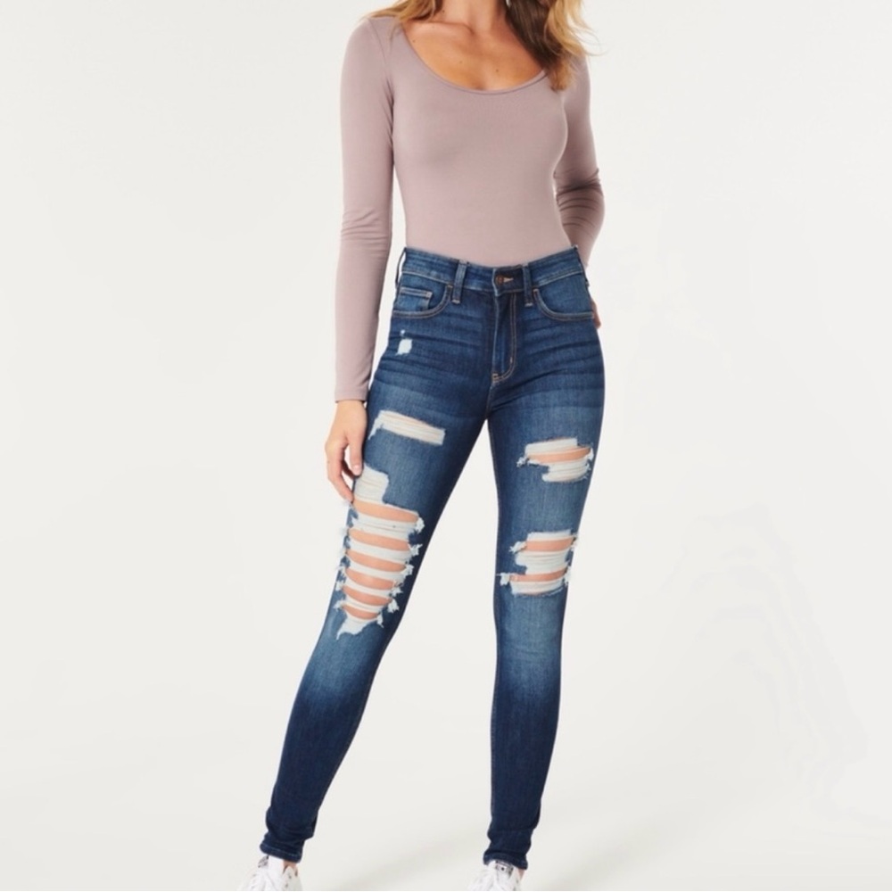 Hollister Curvy Mid-Rise Ripped Dark Wash Super Skinny Jeans